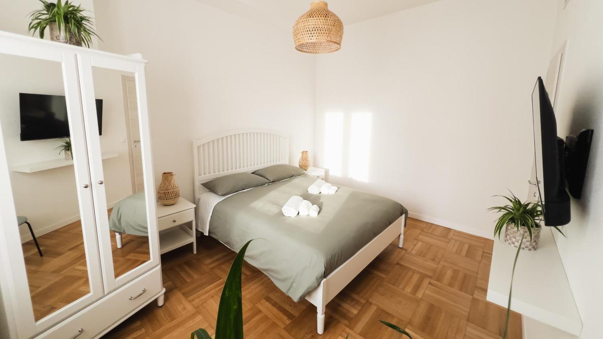 Апартаменты Freshly Renovated 10 Minutes From Arena Верона Экстерьер фото